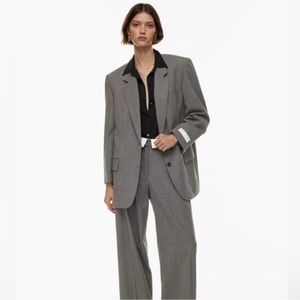 Aritzia Strategy Blazer